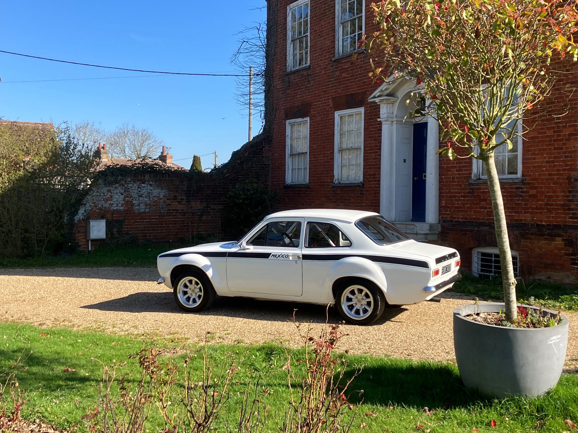 FORD ESCORT CUSTOM FOR SALE