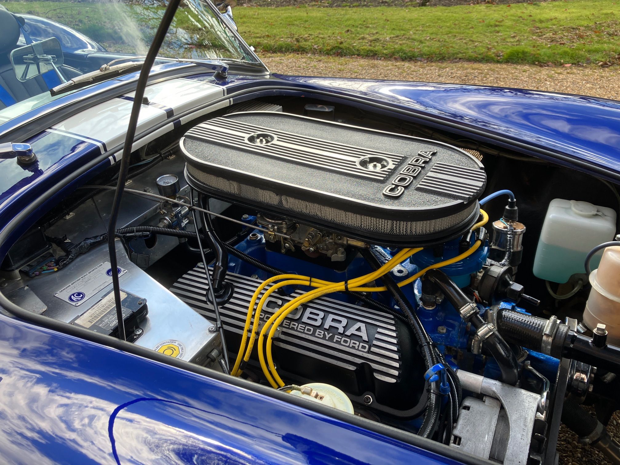 FORD V8 COBRA