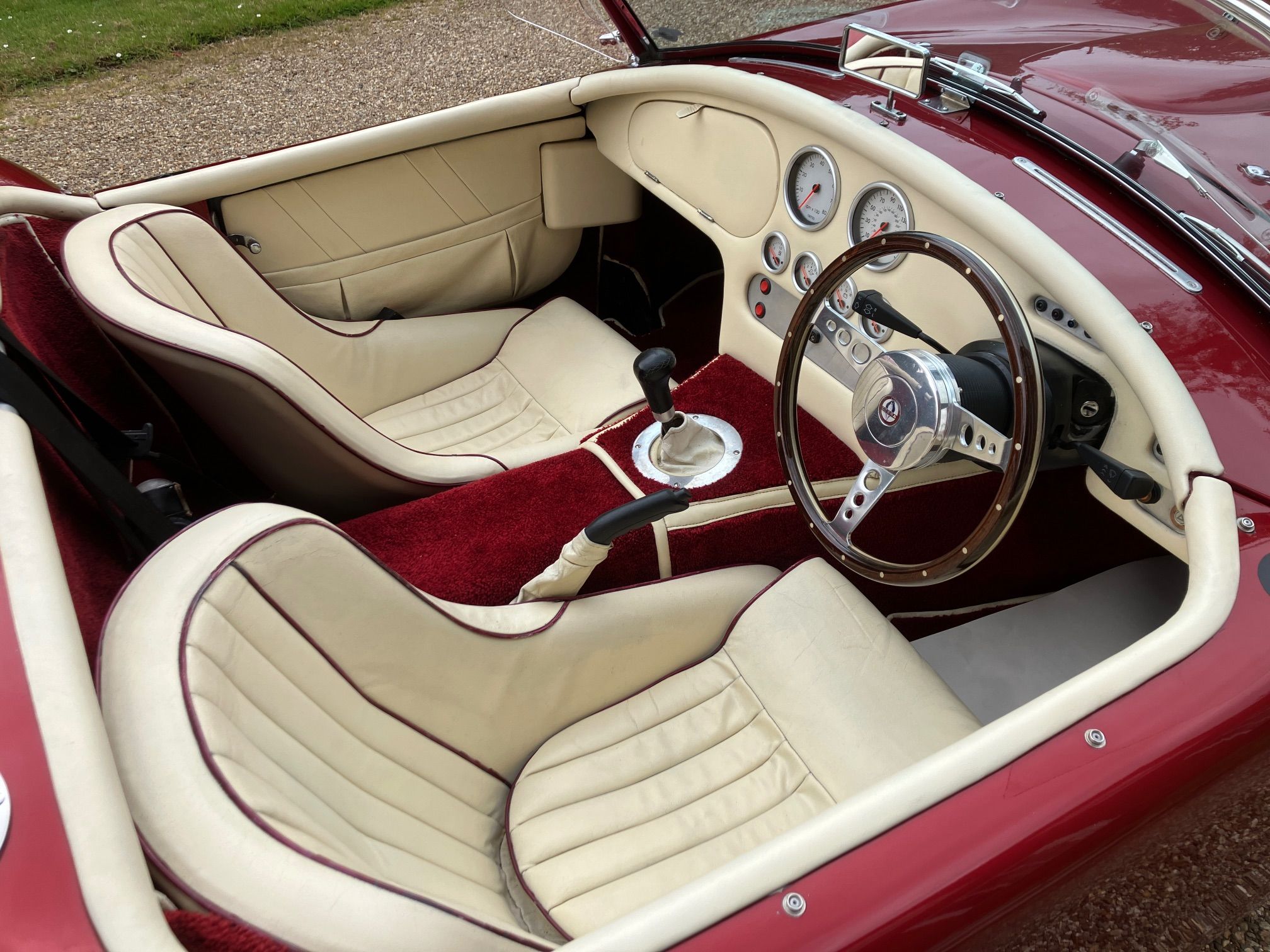 COBRA BMW BASED RV DYNAMICS INTERIOR
