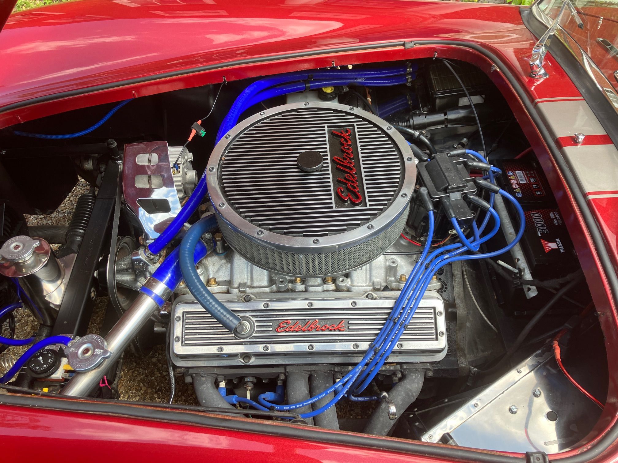 COBRA CHEVY V8 EDELBROCK