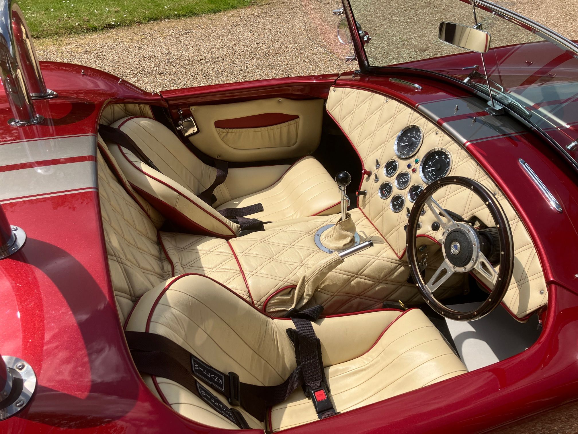 COBRA CREAM LEATHER SRV8
