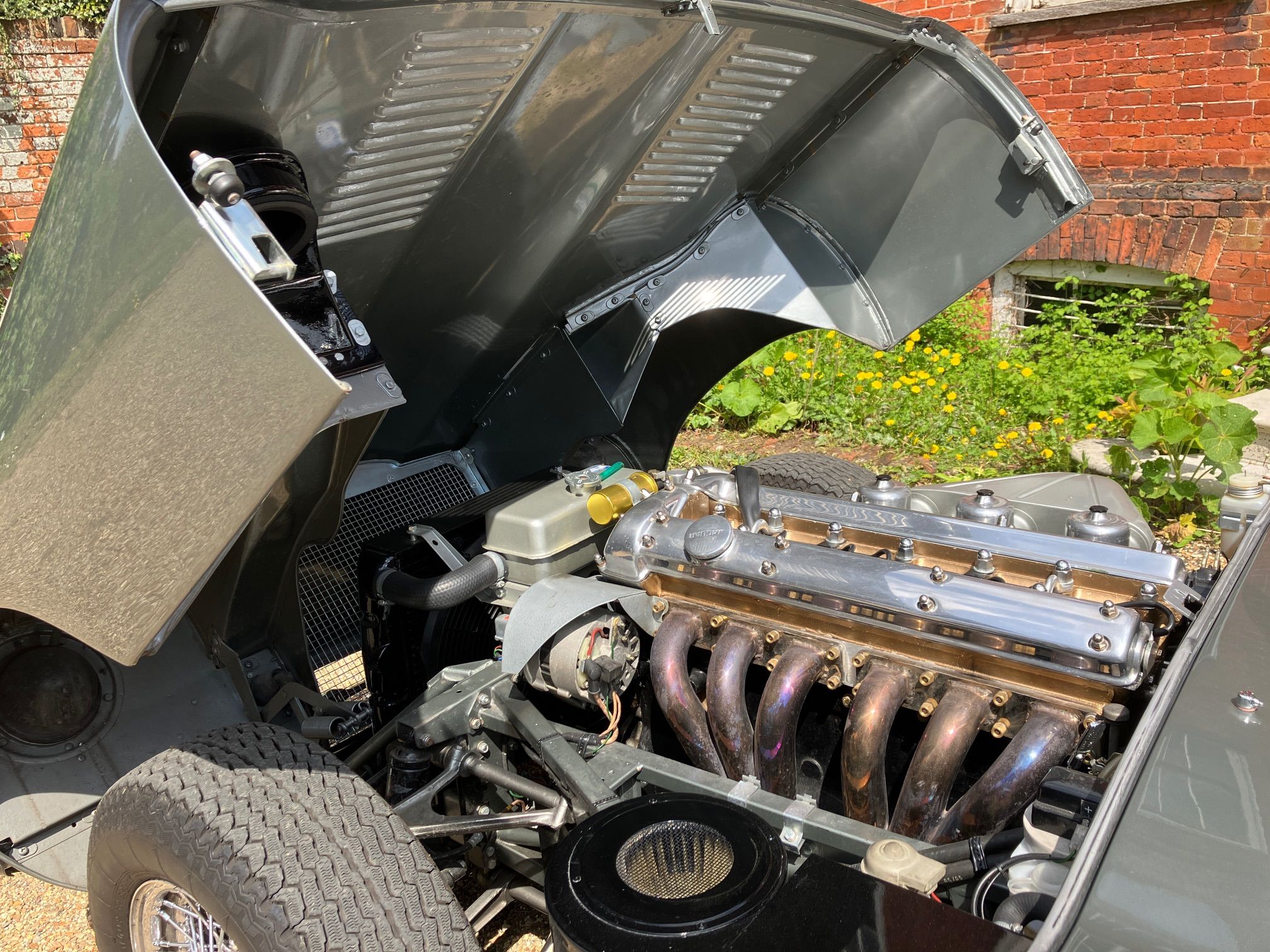 JAGUAR 4.2 STRAIGHT SIX