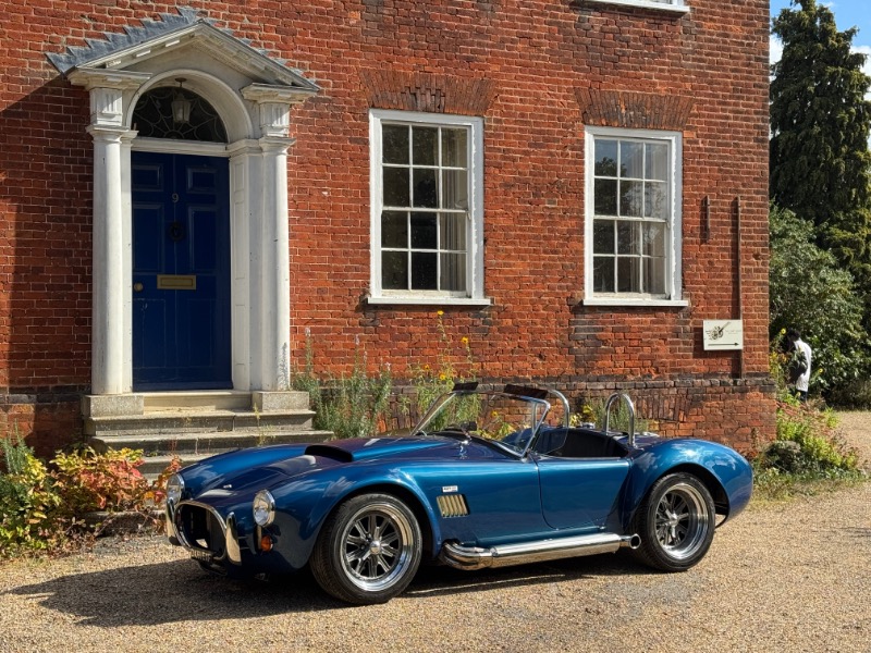Cobra by DAX 5.7 H/O V8