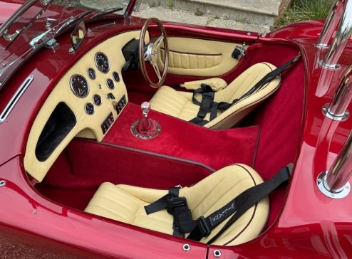 AK SPORTSCARS INTERIOR
