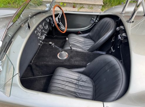 COBRA 427 INTERIOR