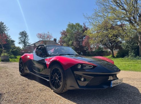 SUPERCAR ZENOS