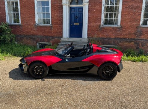 TRACK CAR : ROAD CAR , ZENOS